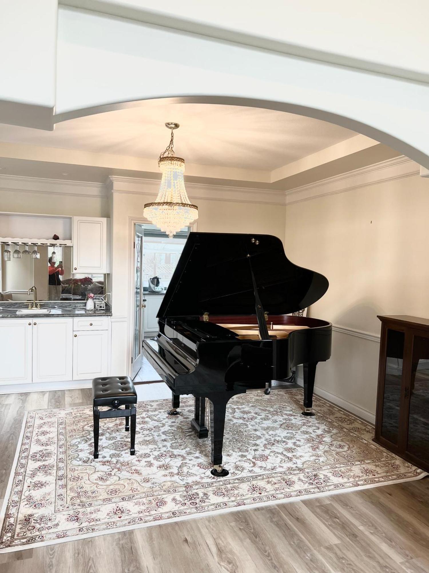 Master Bedroom With Two Queen Sized Bed Ричмонд Екстер'єр фото